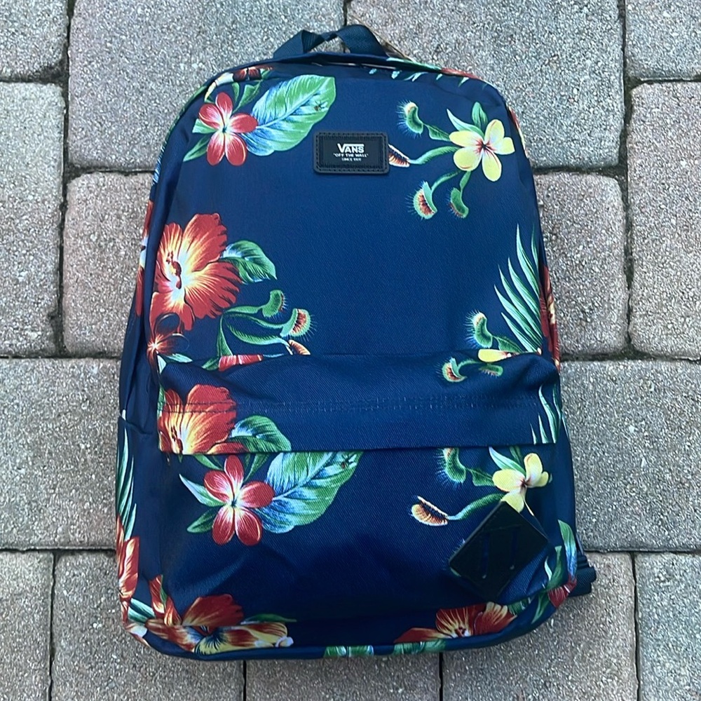 VANS OLD SKOOL III BACKPACK 
VN0A3IGRYKU
NWT